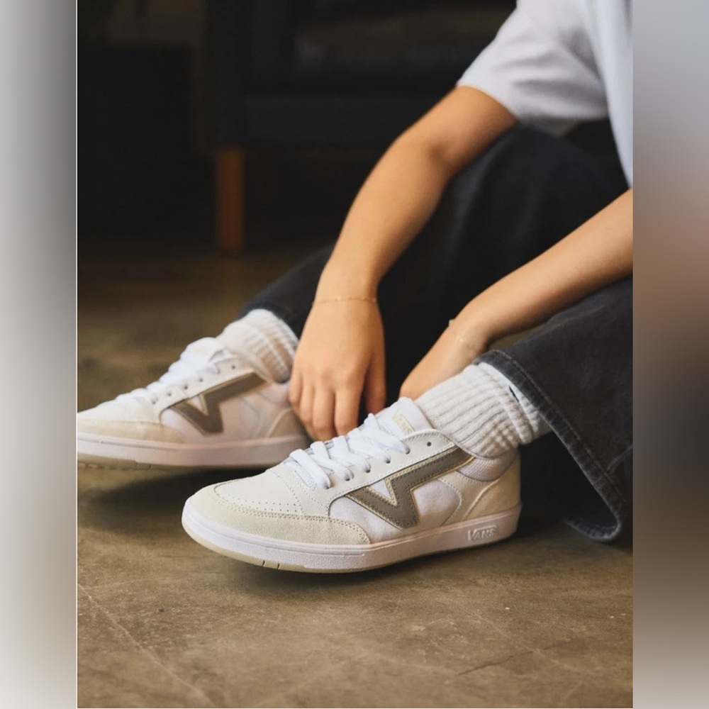 NIB- Vans White and Brown lowland comfy Cush Sneakers